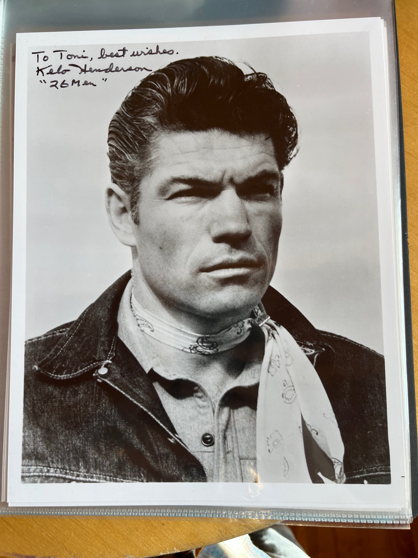 KELO HENDERSON, TV series 26 Men, autograph