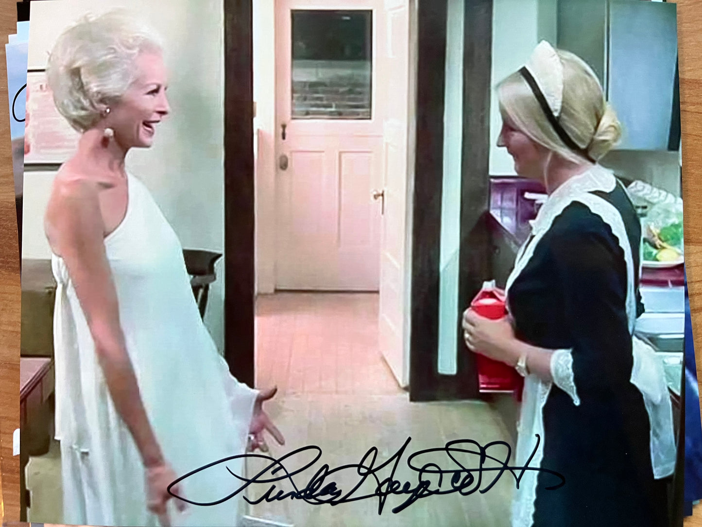 LINDA GAYE SCOTT, autograph