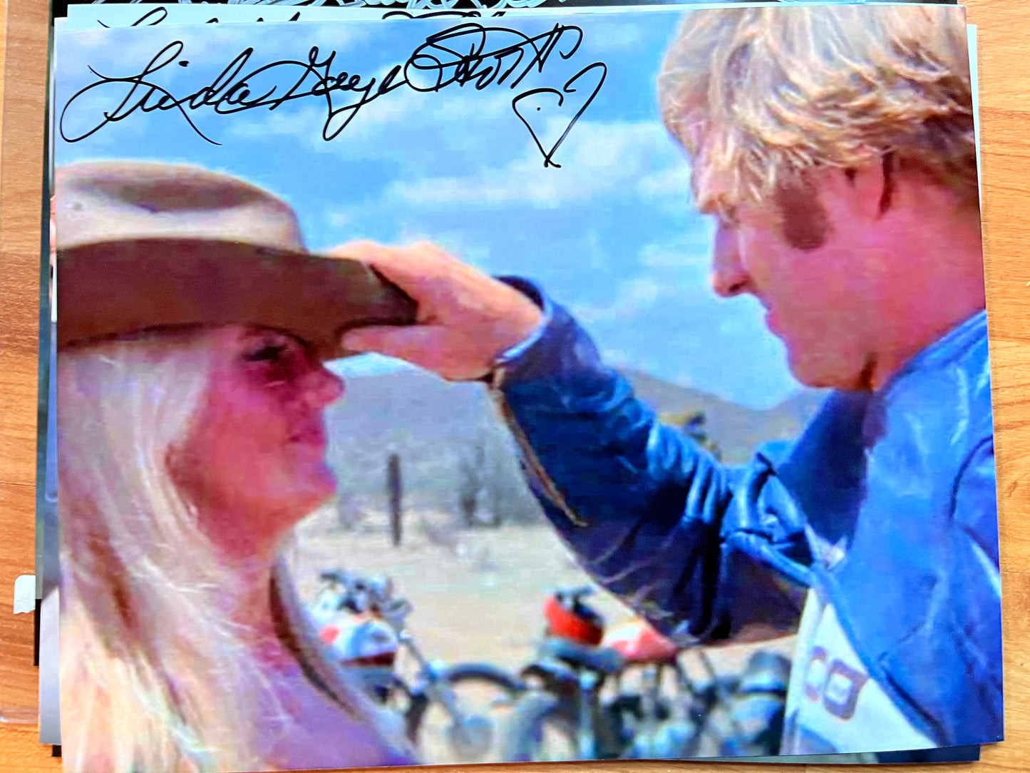 LINDA GAYE SCOTT, autograph