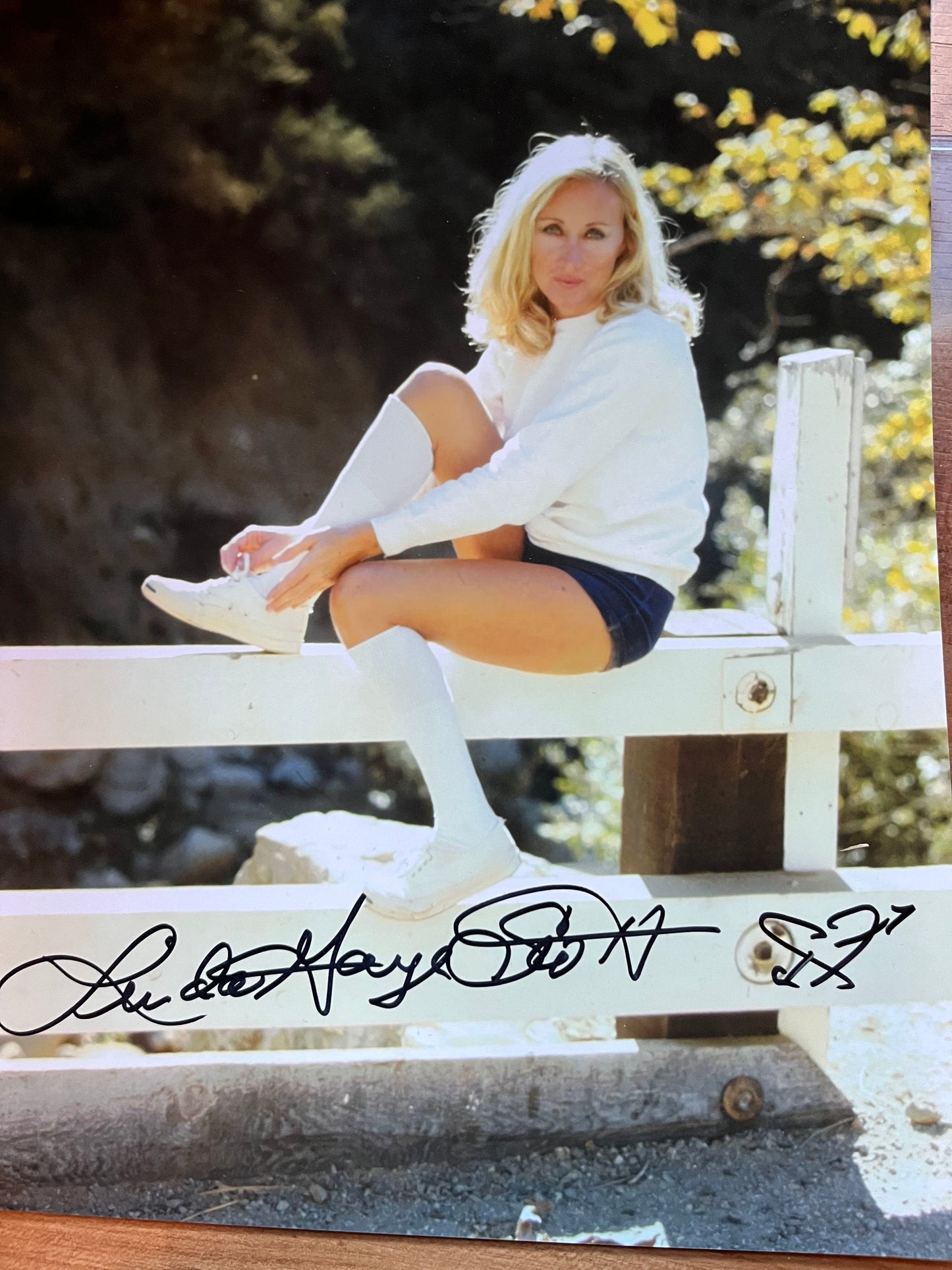 LINDA GAYE SCOTT, autograph