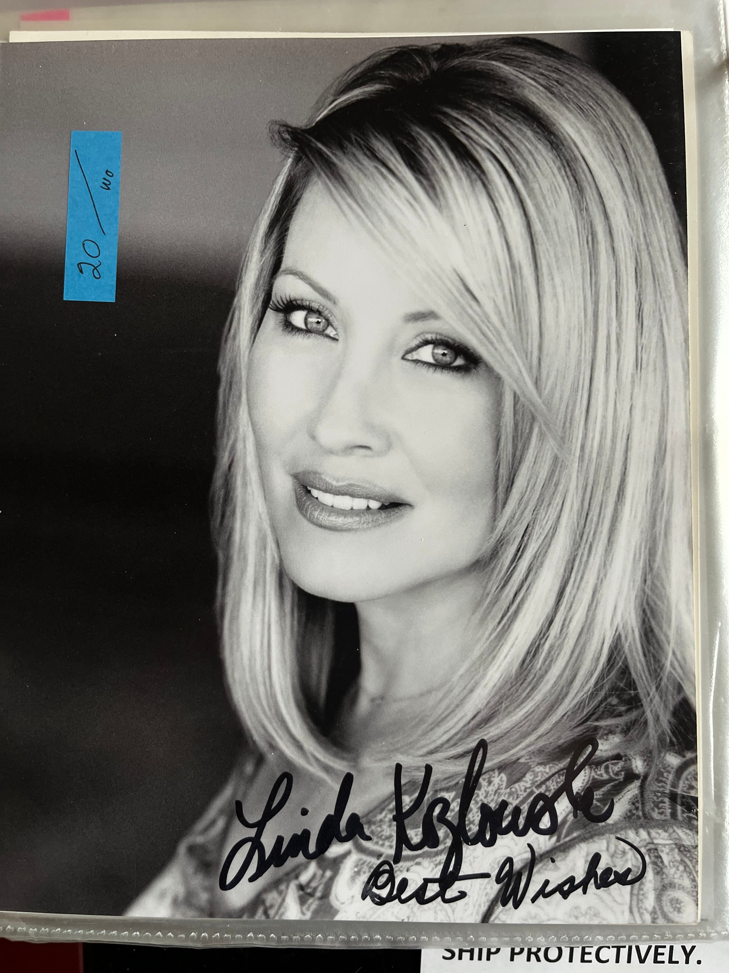 LINDA KOSLOWSKI, autograph Williamsburg Nostalgia Fest