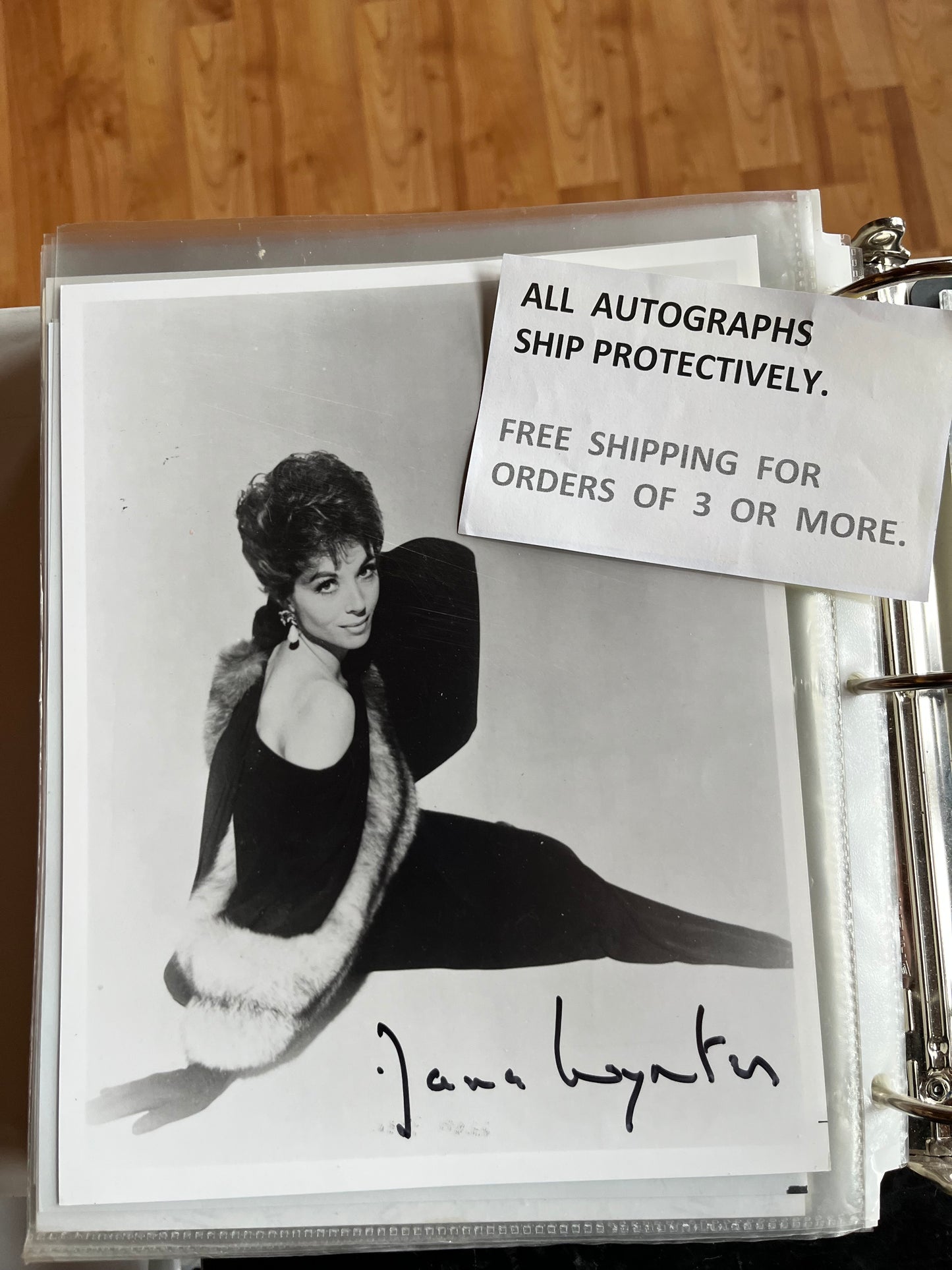 DANA WYNTER, Invasion of the Body Snatchers, autograph