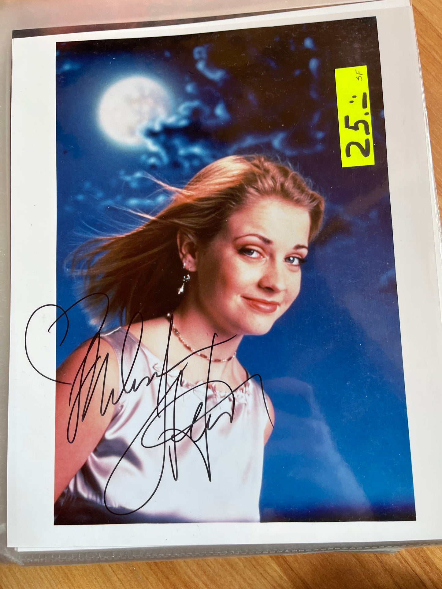 MELISSA JOAN HART, autograph