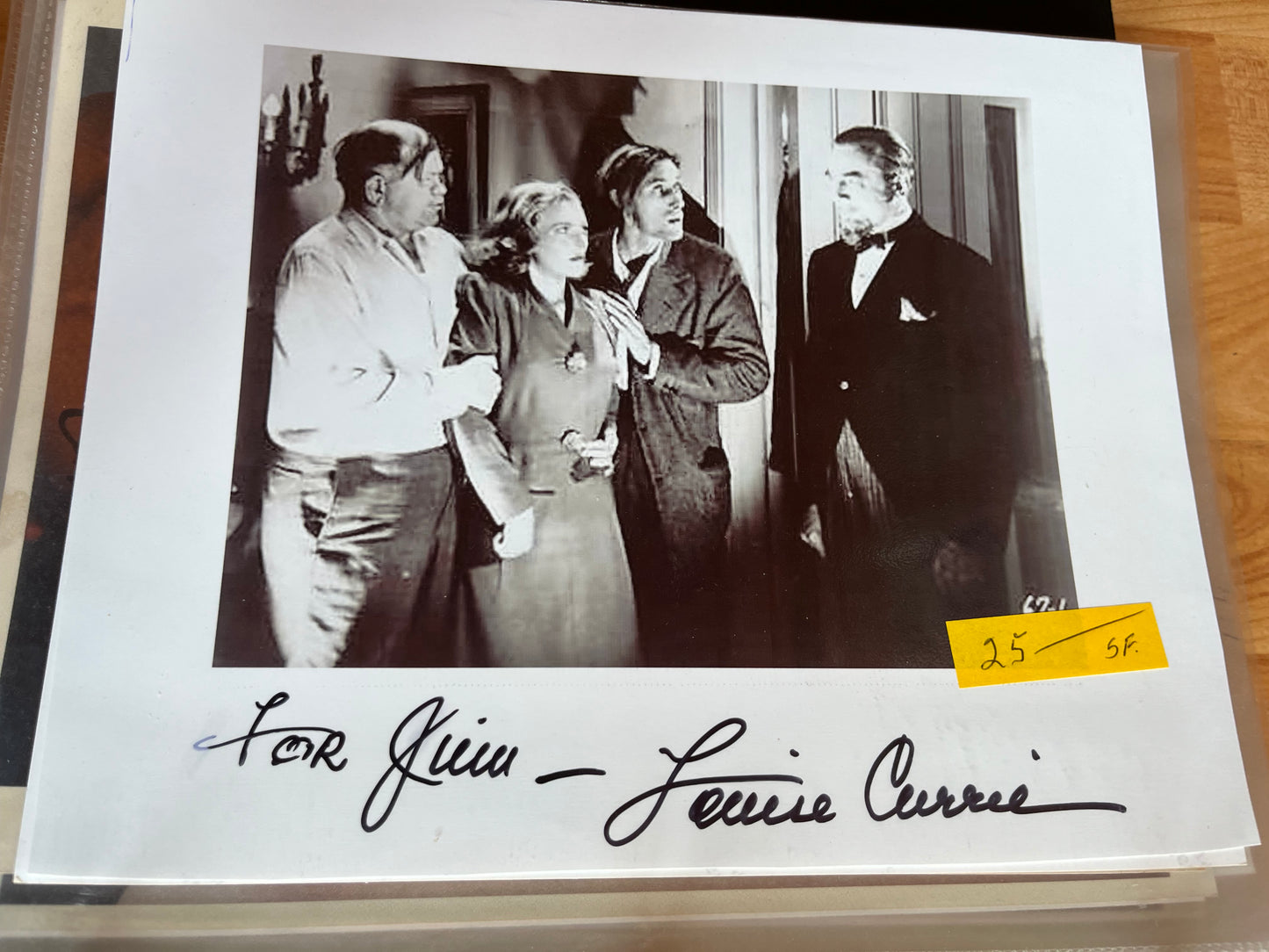 LOUISE CURRIE, autograph