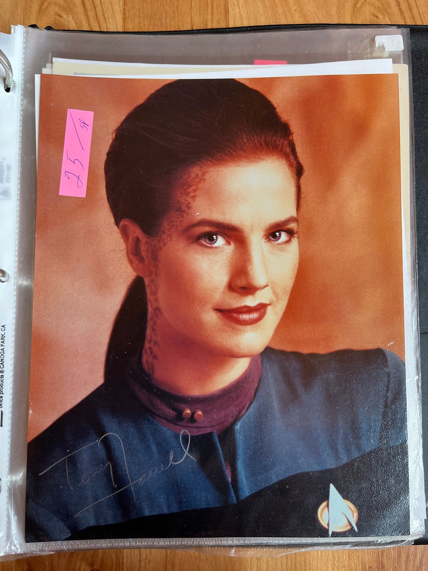 TERRY FARRELL, autograph