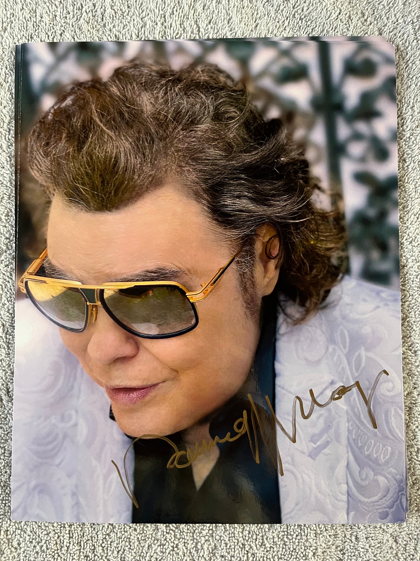 Country Legend RONNIE MILSAP (Autographed photo)