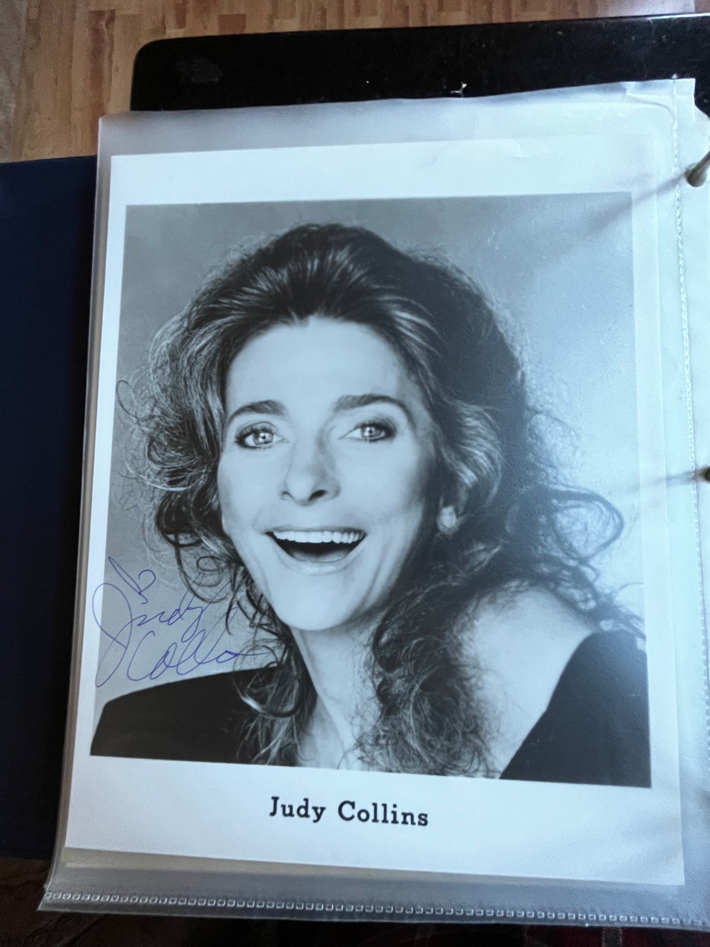 JUDY COLLINS, autograph