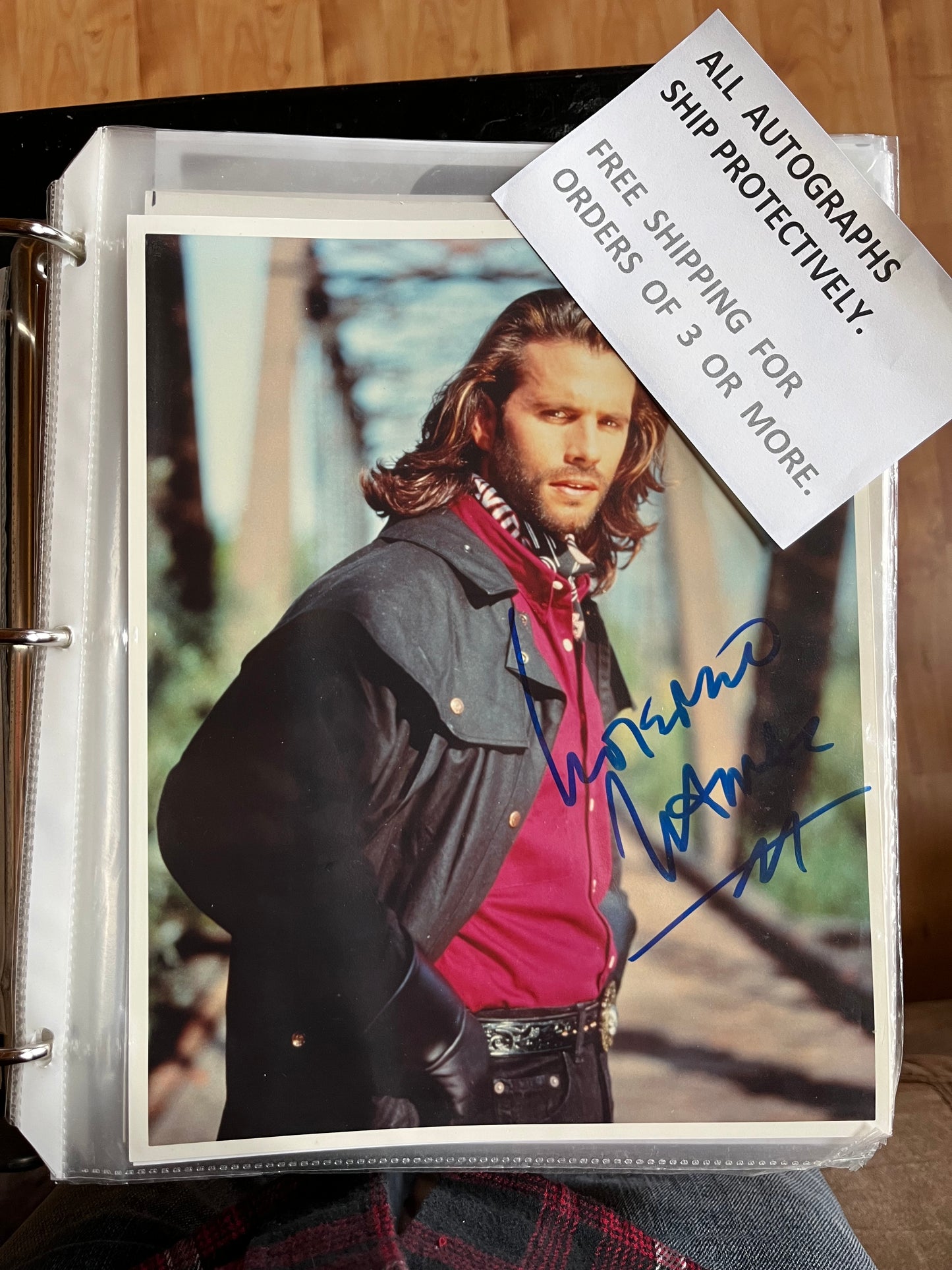 LORENZO LAMAS, autograph
