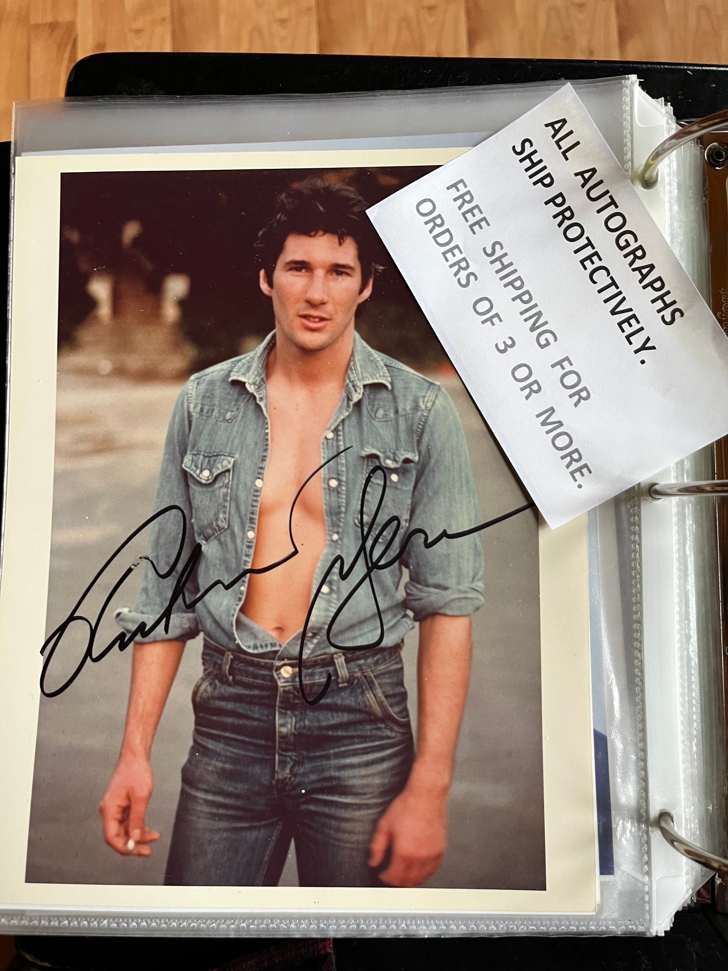 RICHARD GERE, autograph