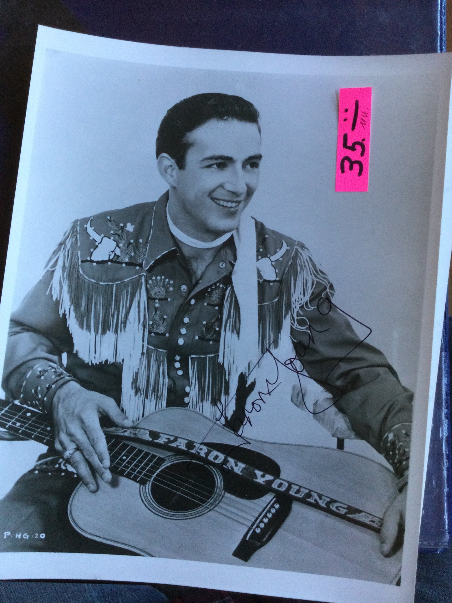 FARON YOUNG, autograph
