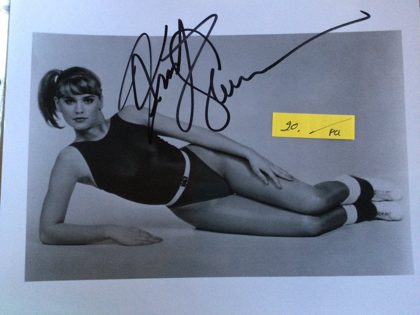 KRISTY SWANSON, autograph