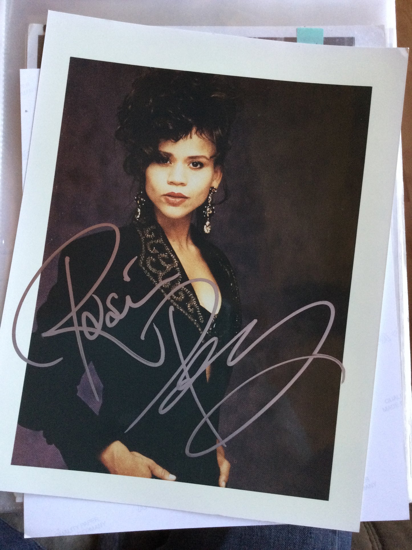ROSIE PEREZ, autograph