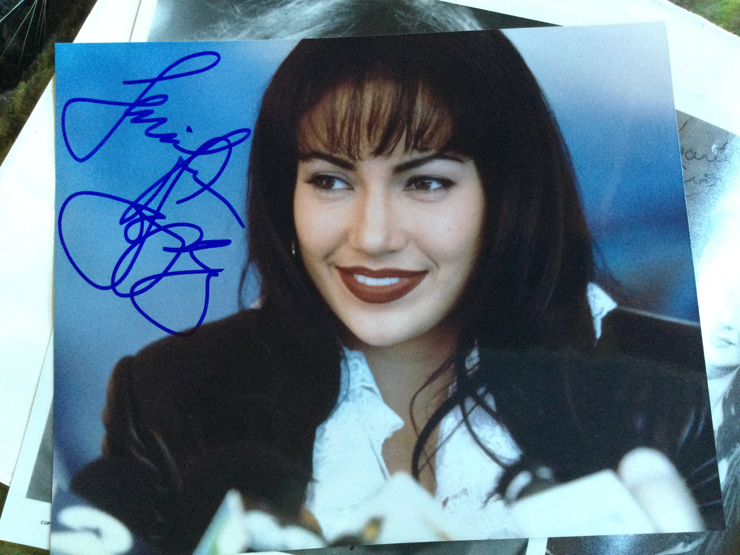 JENNIFER LOPEZ, autograph