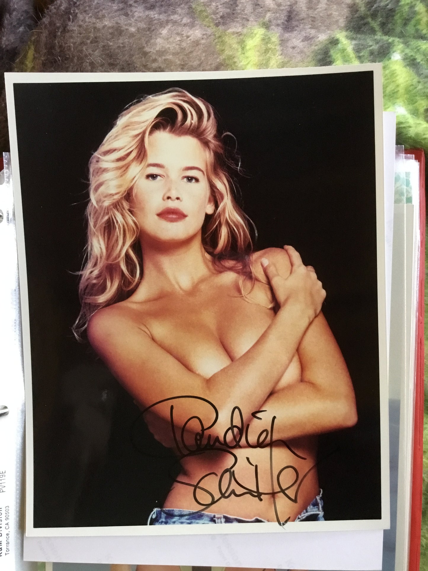CLAUDIA SCHIFFER, autograph