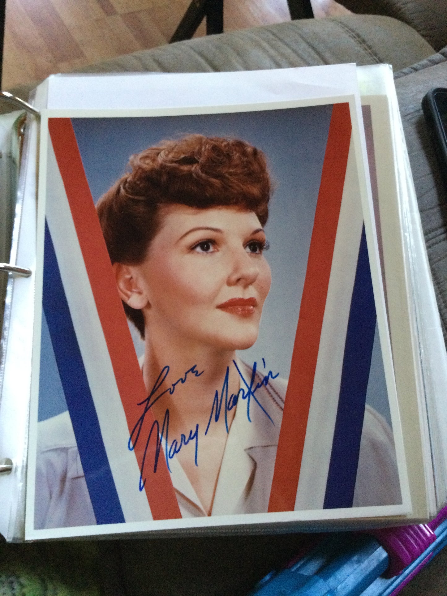 MARY MARTIN, autograph