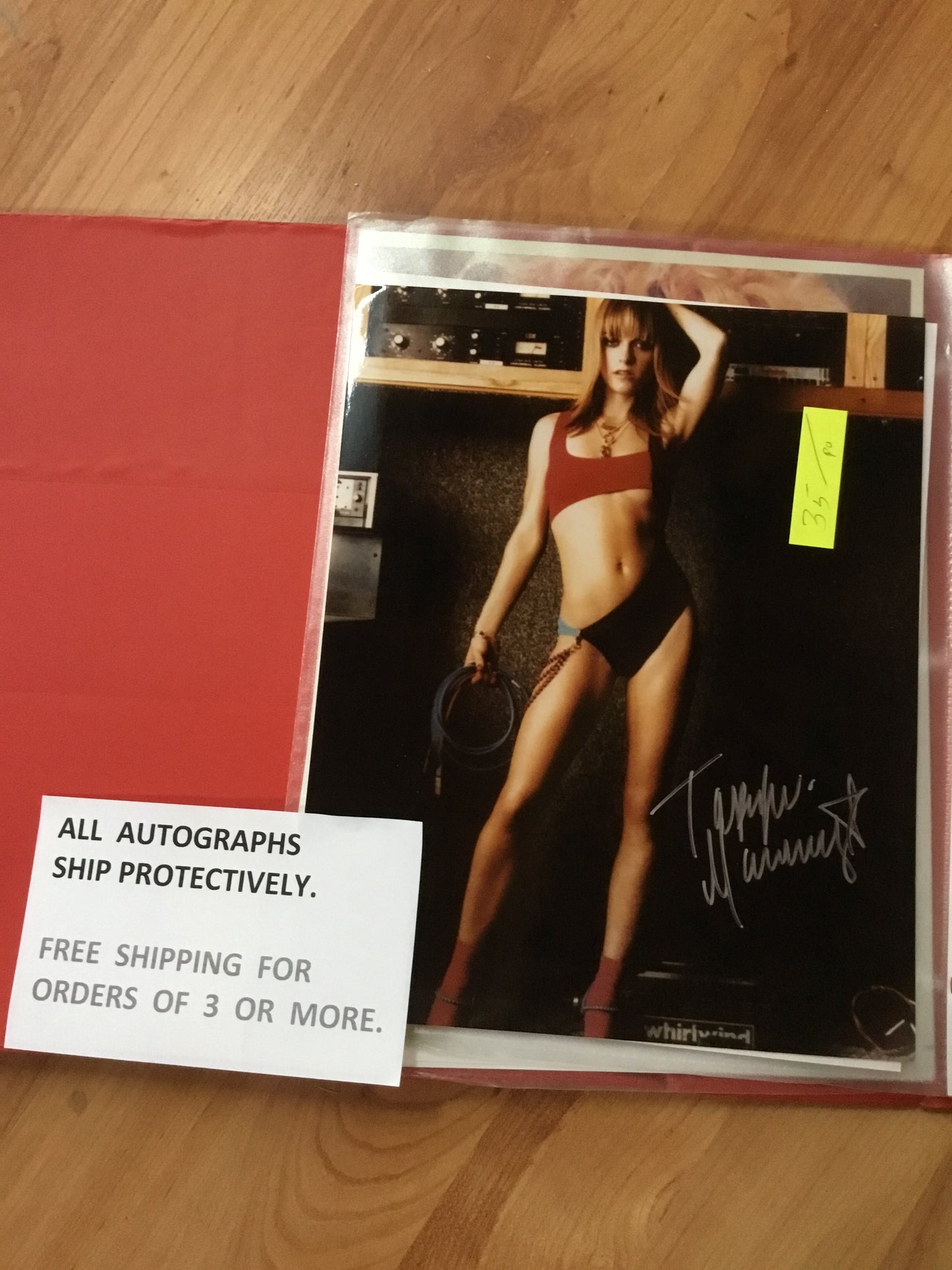 Taryn Manning autograph