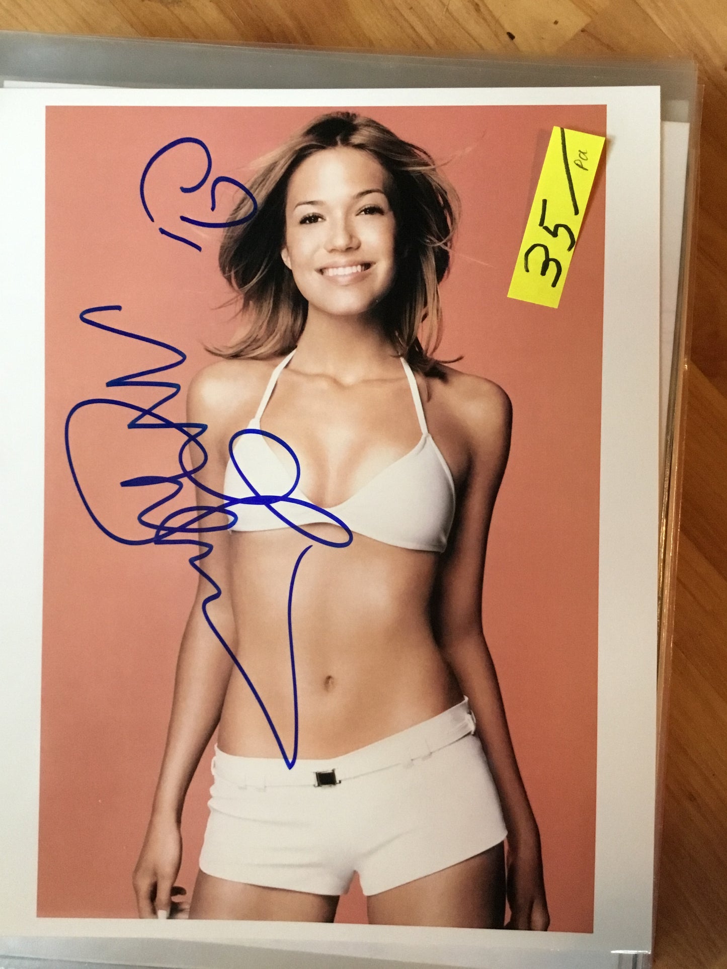 Mandy Moore autograph