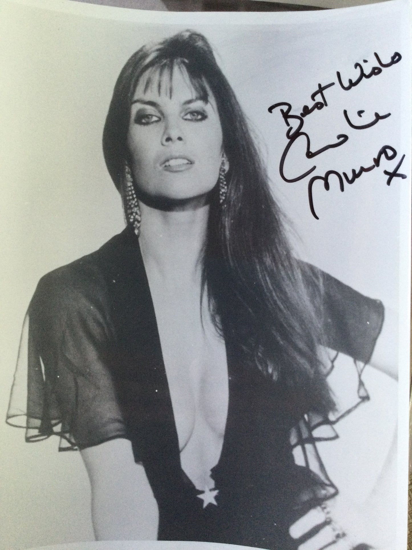 CAROLINE MUNRO, Bond girl, autograph