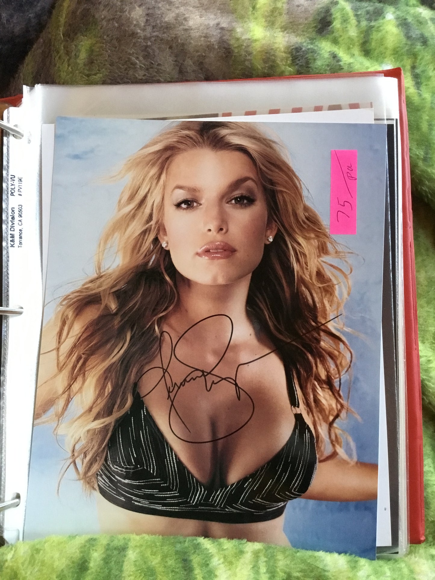 JESSICA SIMPSON, autograph