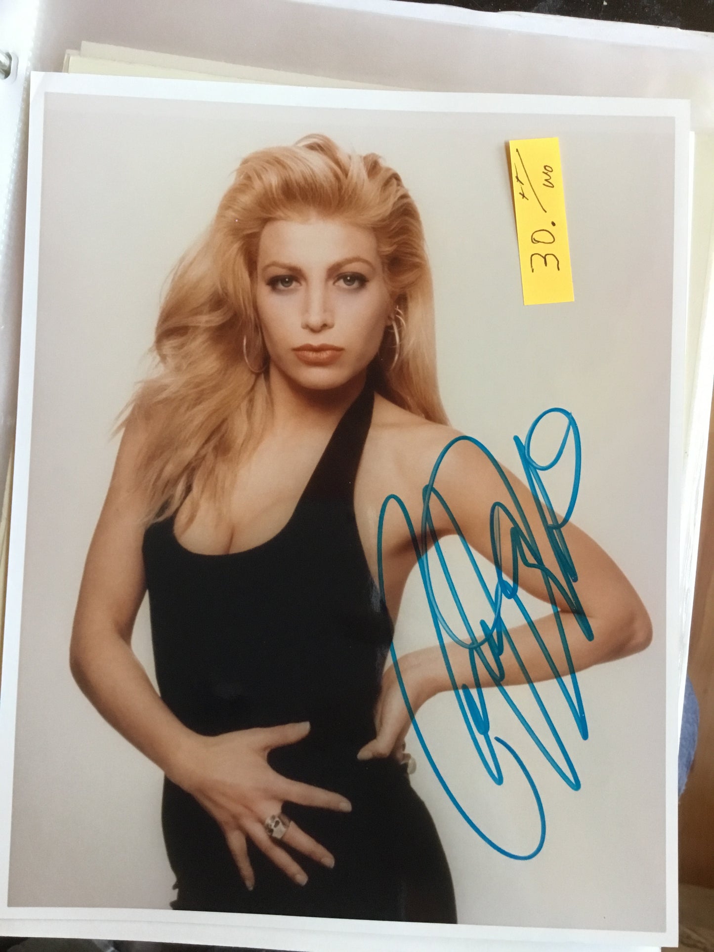 Taylor Dayne, autograph