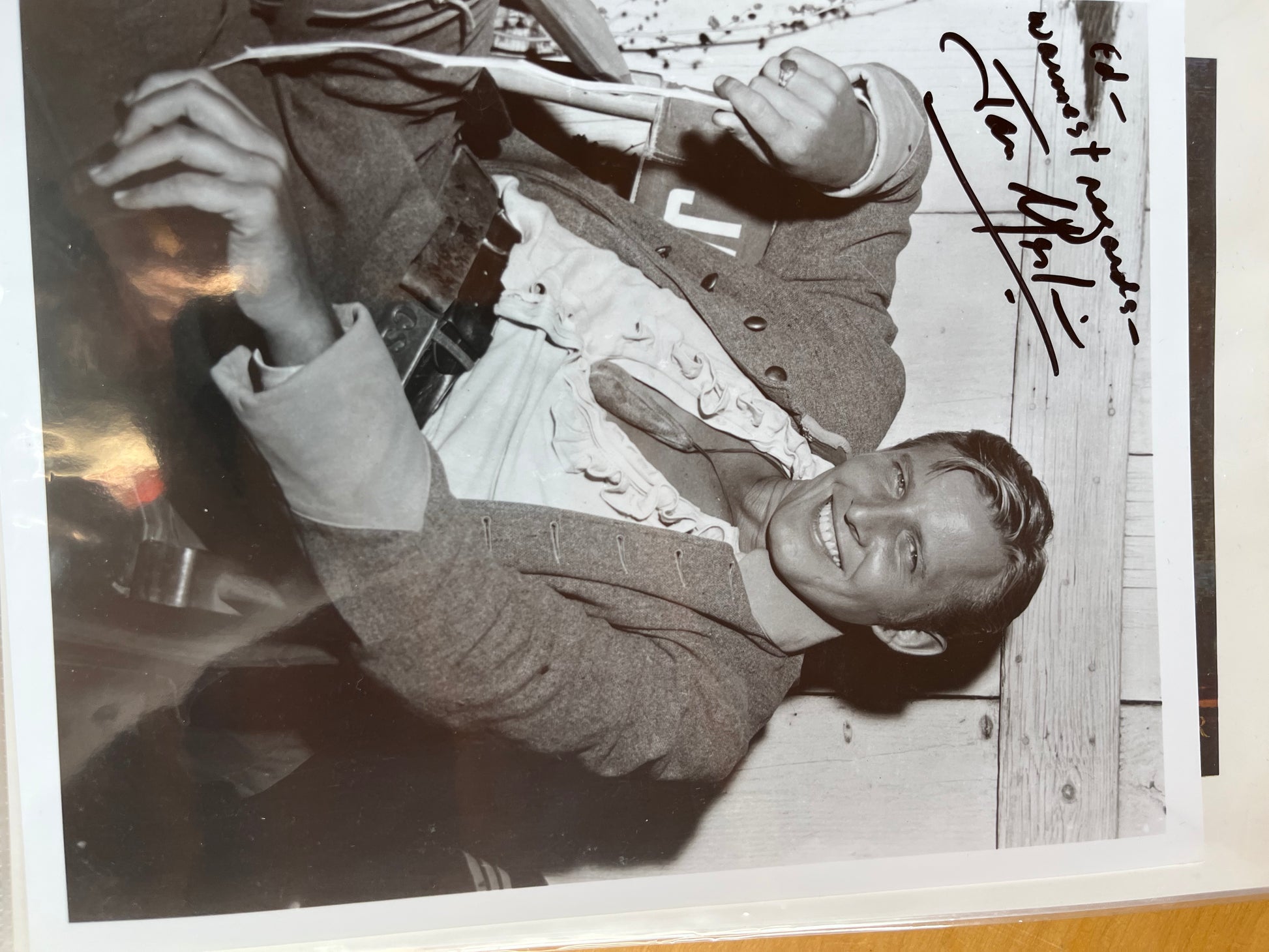 Jan Merlin JAN MERLIN, star of TV's THE ROUGH RIDERS, autograph – Williamsburg ...