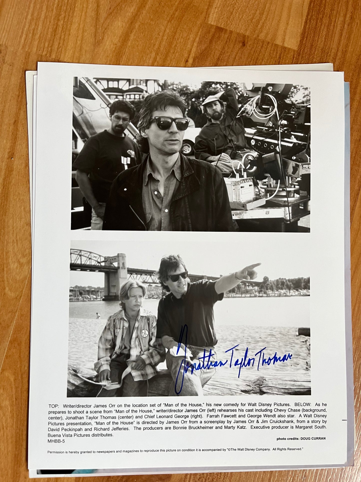 JONATHAN TAYLOR THOMAS, Man of the House, autograph