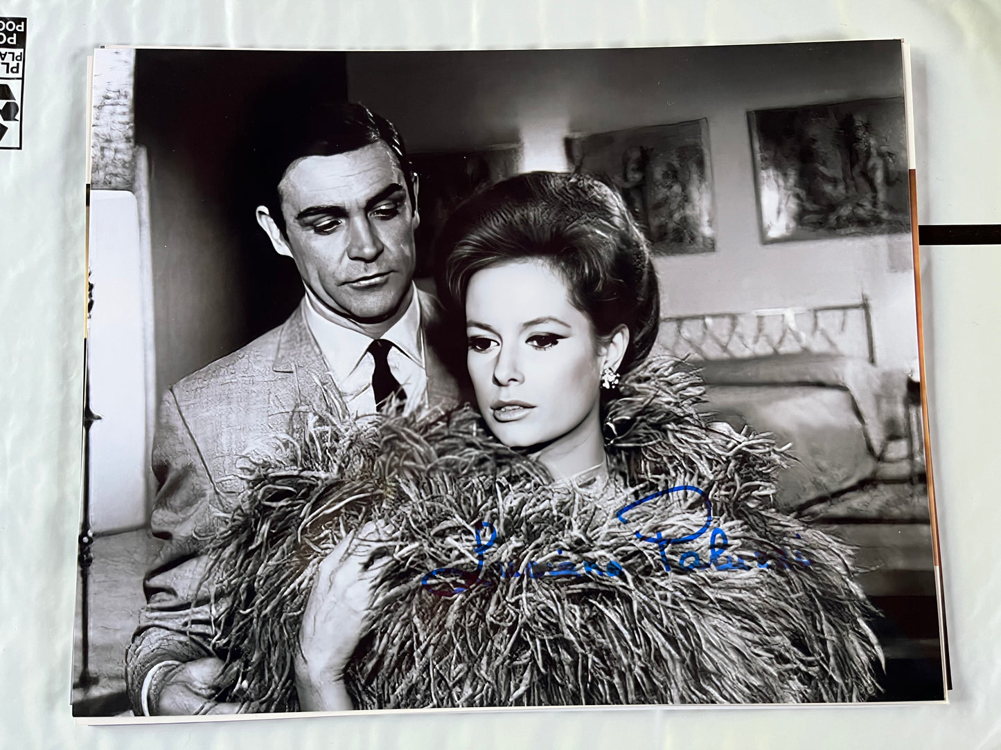 LUCIANA PALUZZI, Bond Girl, autograph