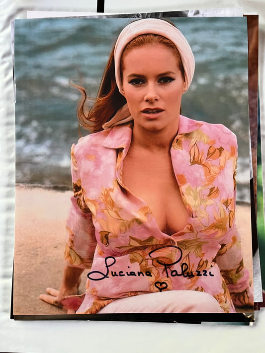 LUCIANA PALUZZI, Bond Girl, autograph