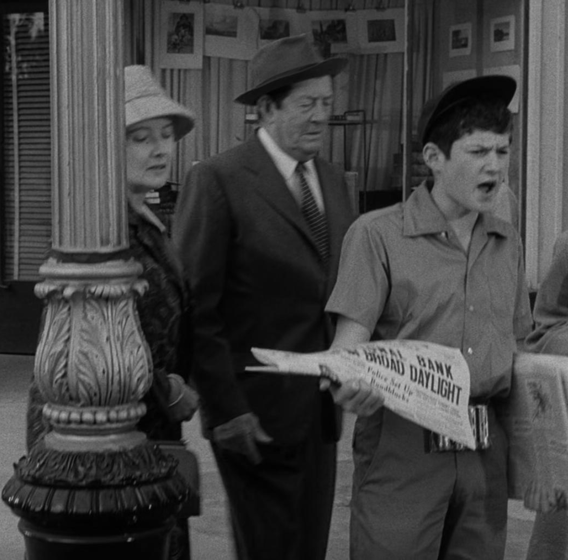 Michael Chain THE TWILIGHT ZONE autograph (PRE-ORDER)