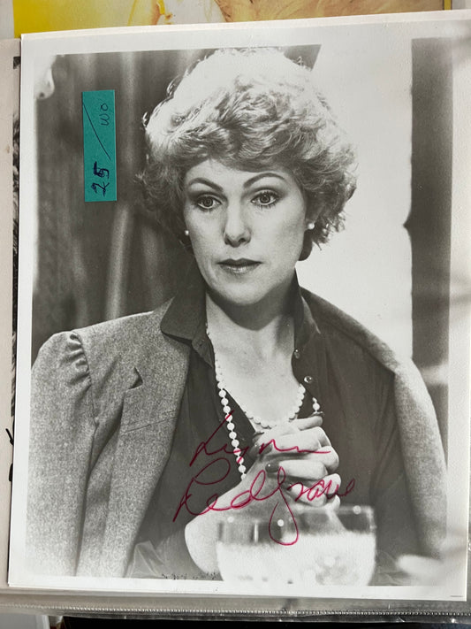 LYN REDGRAVE, autograph