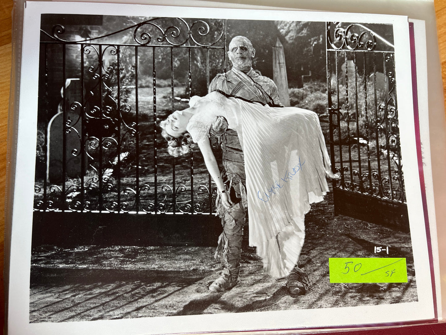 ELYSE KNOX, autograph