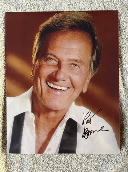 PAT BOONE (Autographed photo)