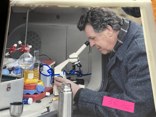 JOHN NOBLE, Fringe, autograph