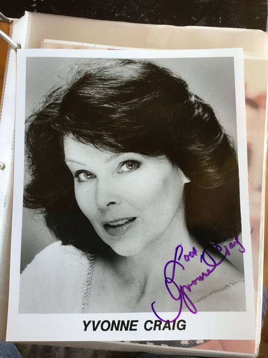 Yvonne Craig, BATGIRL, autograph