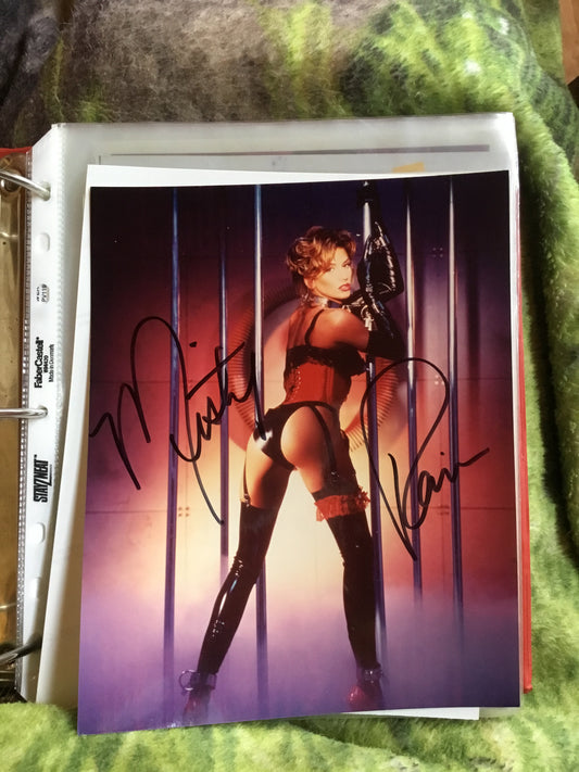 MISTY RAIN, autograph